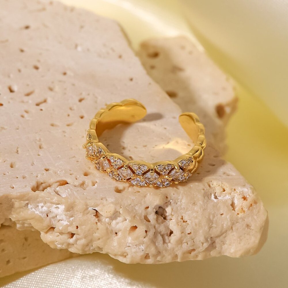 Zircon Lattice Texture Flower Ring 18K Gold Adjustable - Picture 6 of 10